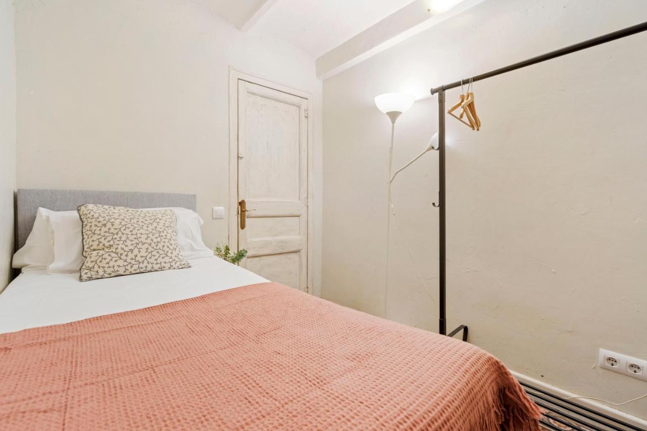 Flateli Poble Sec Apartment Barcelona Luaran gambar