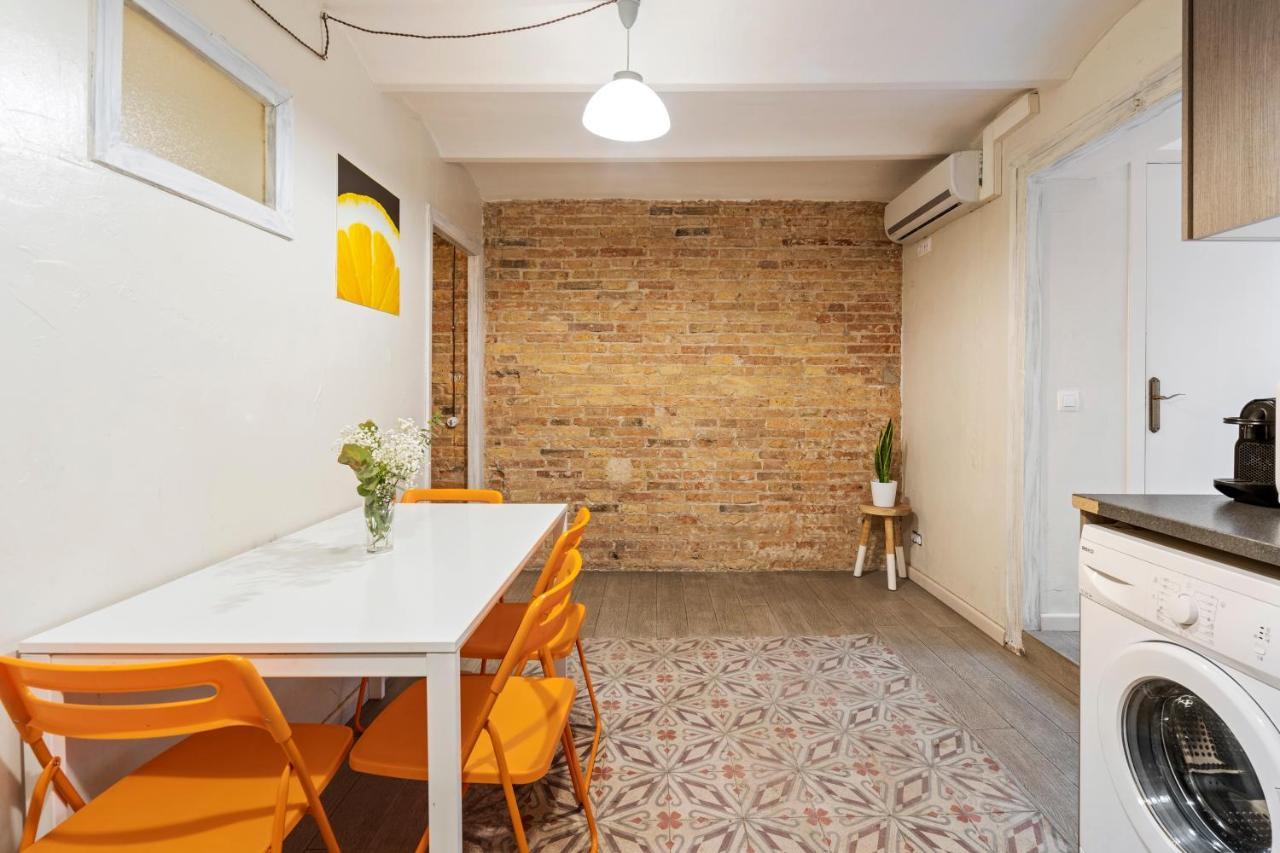 Flateli Poble Sec Apartment Barcelona Luaran gambar