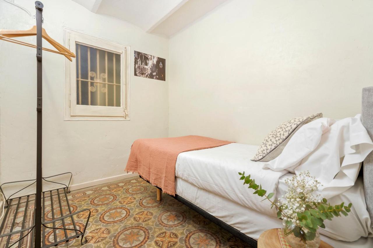 Flateli Poble Sec Apartment Barcelona Luaran gambar